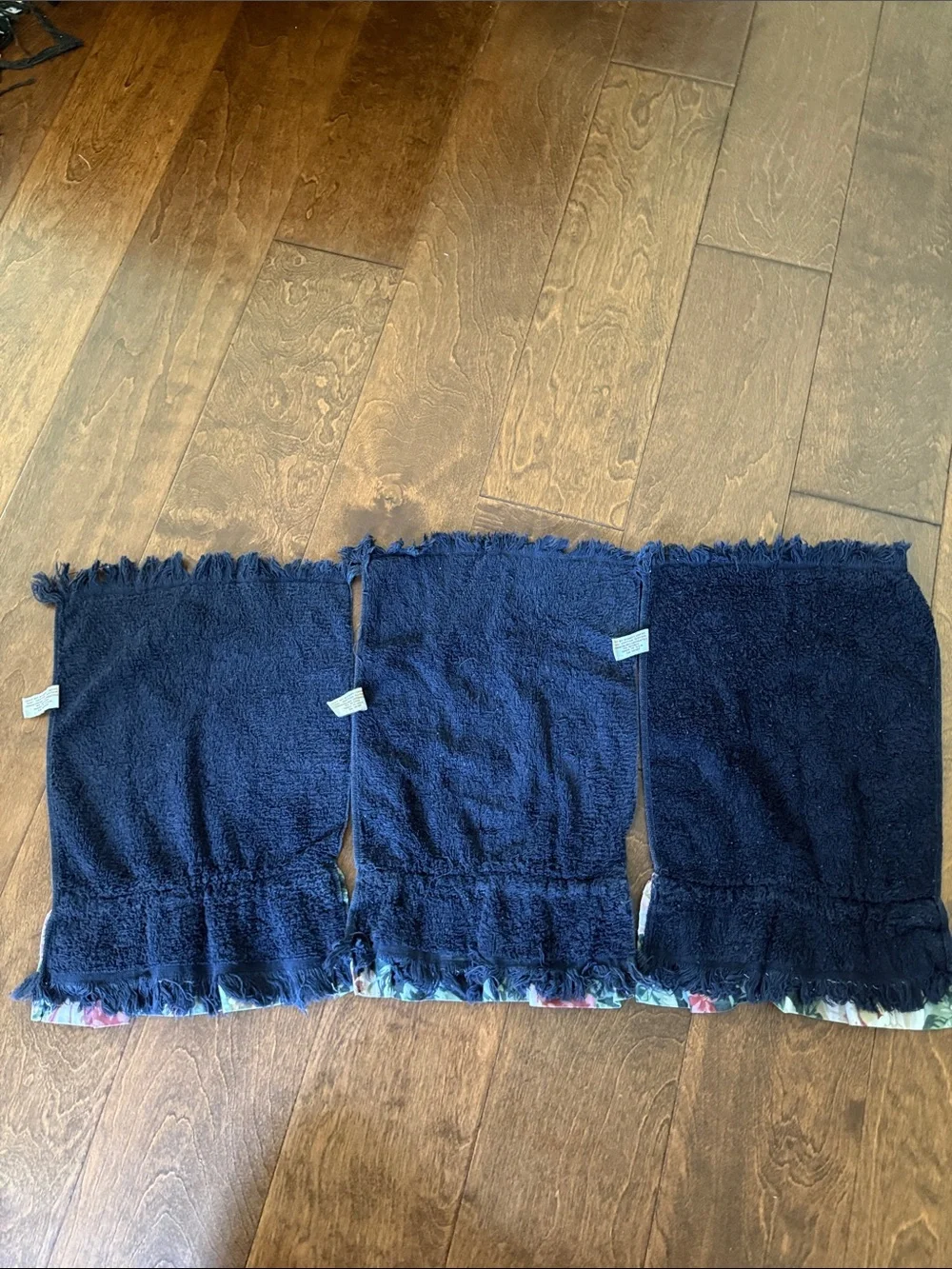 Vintage 1978 The Avanti Look Black Cotton Floral Ruffle Boho Hand Towel Set